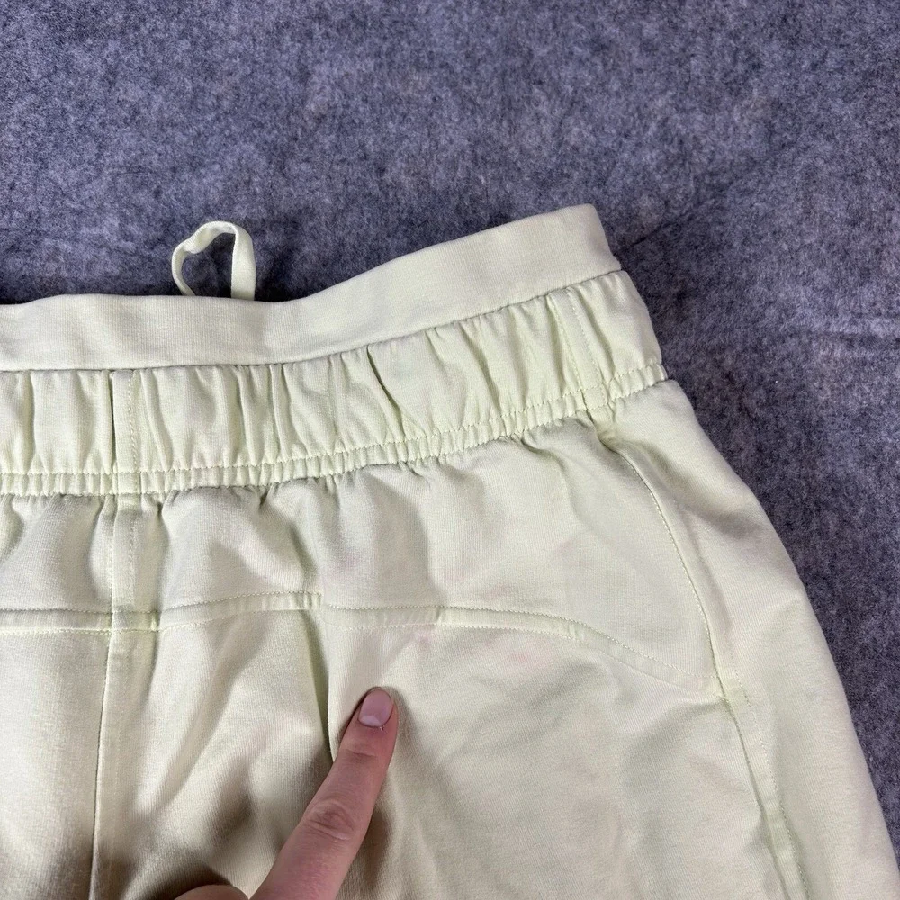 Lululemon Inner Glow HR Short 3